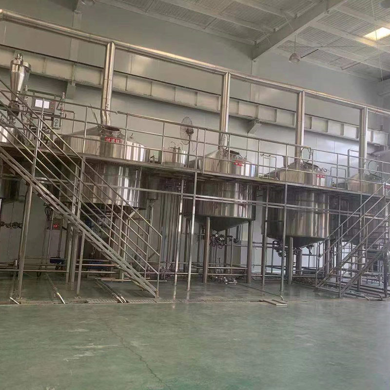 高明精酿啤酒设备厂—平面布置、设备设计、制造、调试、培训等一条龙服务_COPY